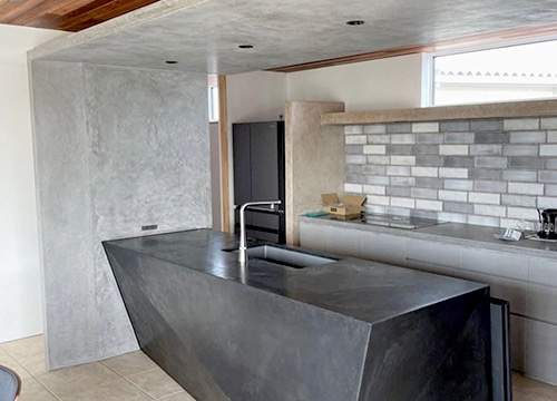 デザインコンクリートタイプのMORTEXコーティング内装